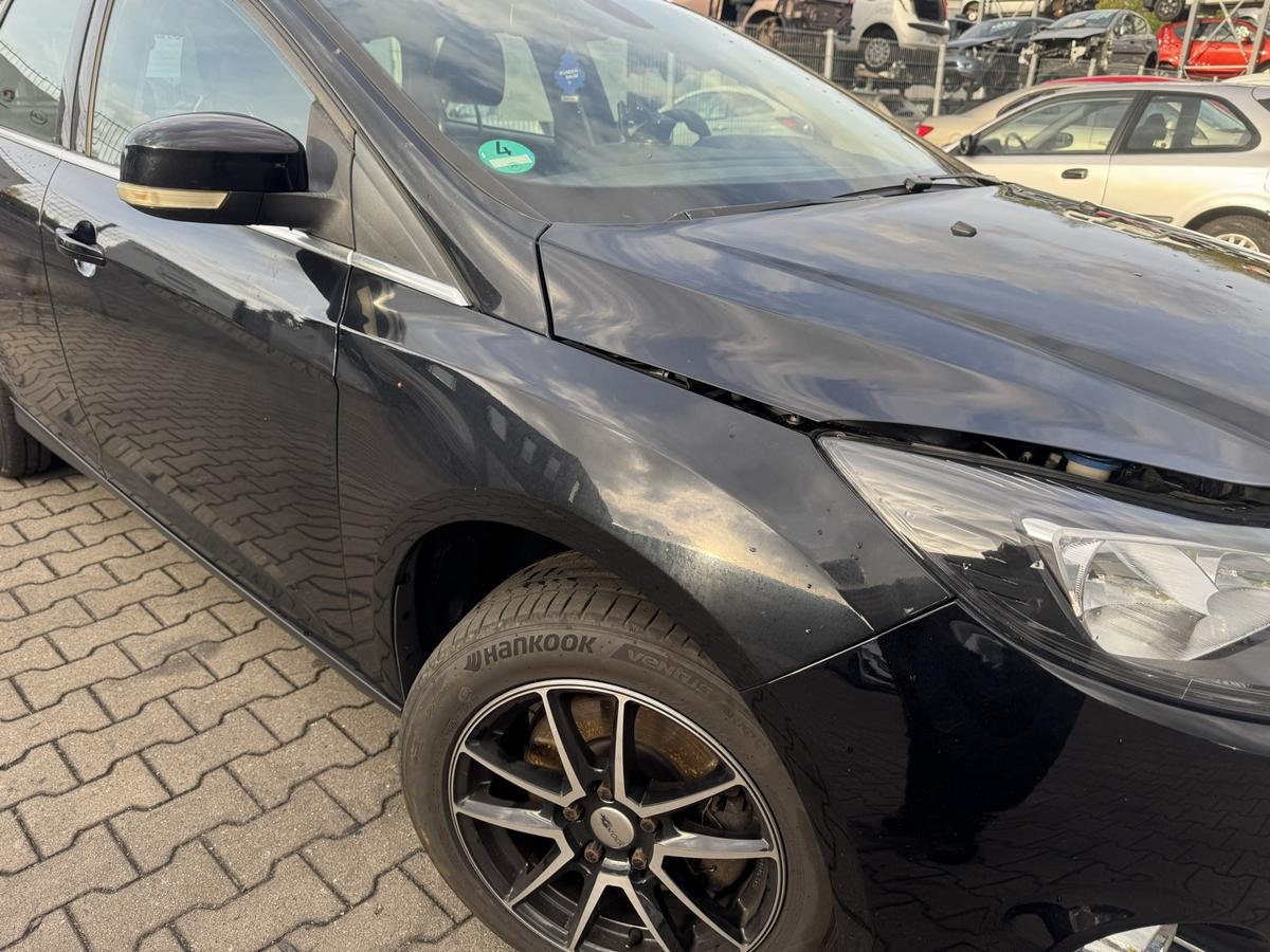 Ford Focus 3 original Kotfl&uuml;gel vorn rechts Panther Schwarz Bj.2011